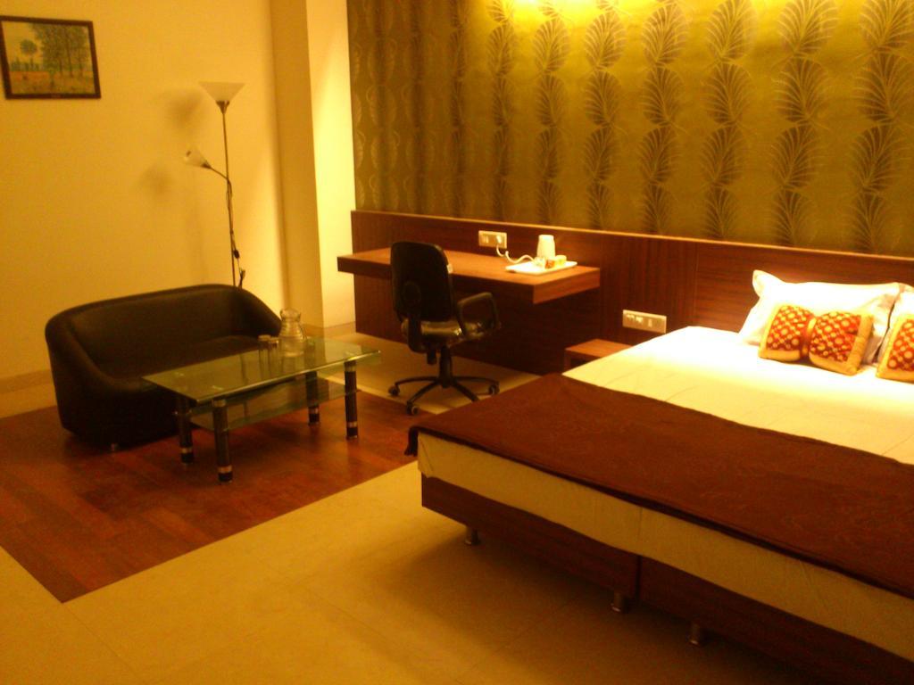 Hotel Darshan Executive Аурангабад Стая снимка